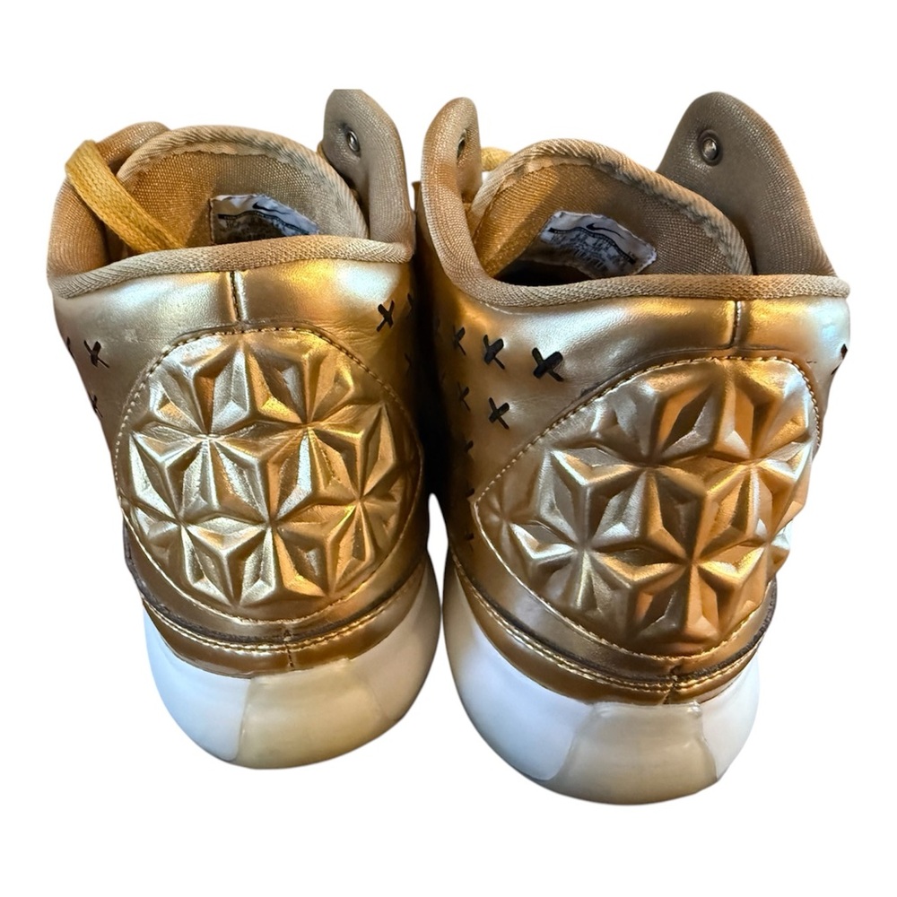 Kobe 10 EXE “Liquid Gold” Metallic Sneakers - Picture 3 of 11